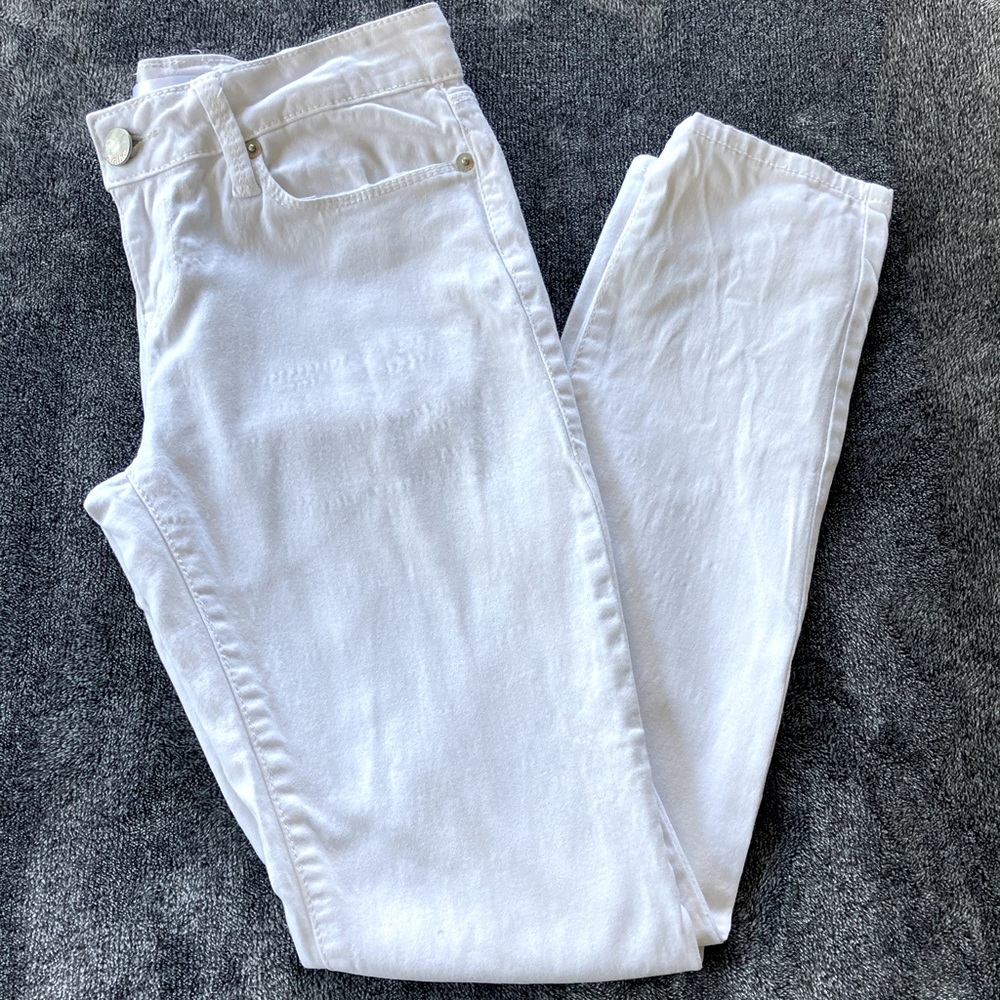 Women’s White Jeans - size 5